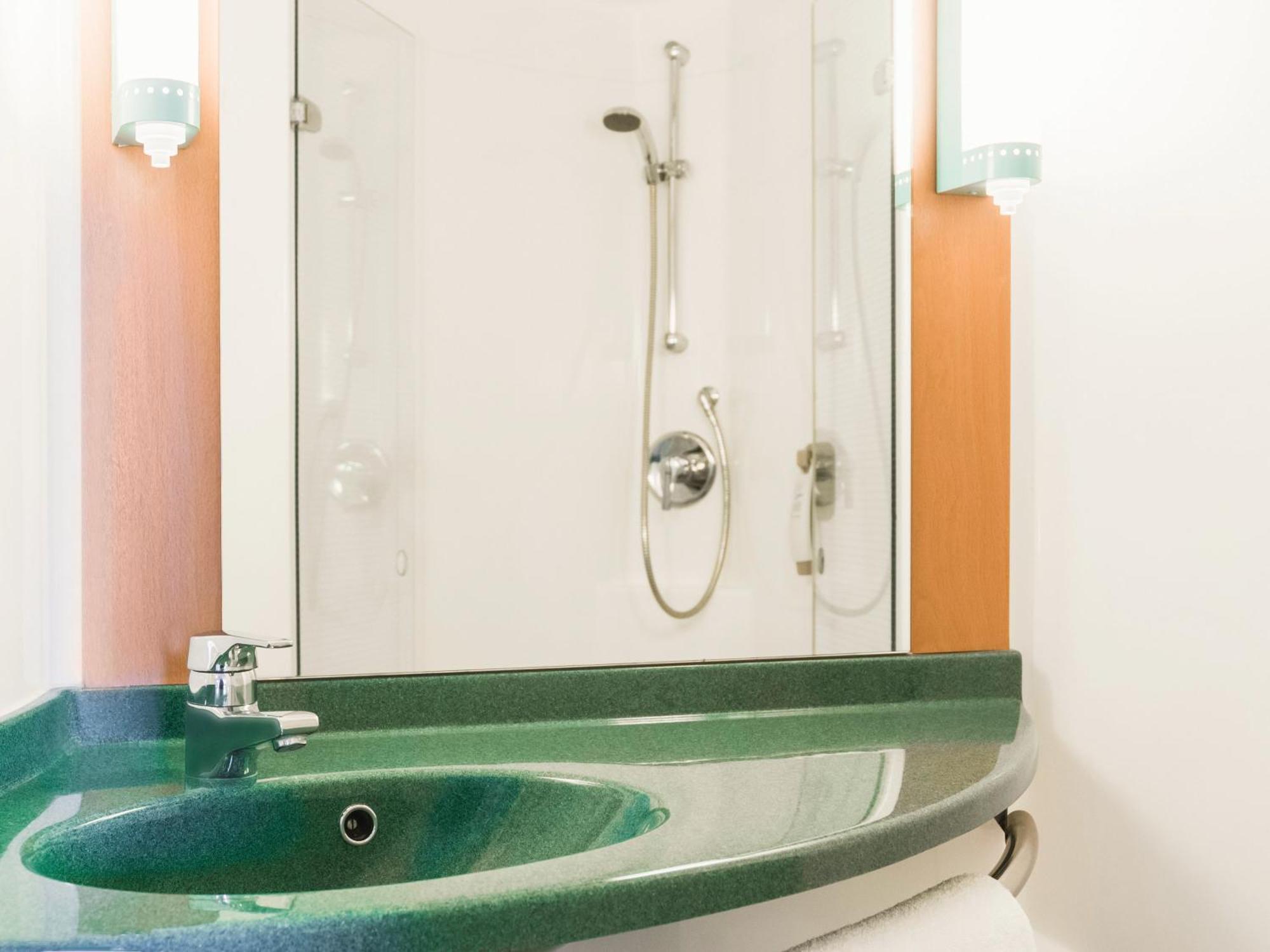 Ibis London Thurrock M25 Grays Extérieur photo