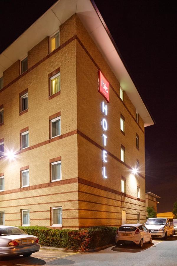 Ibis London Thurrock M25 Grays Extérieur photo